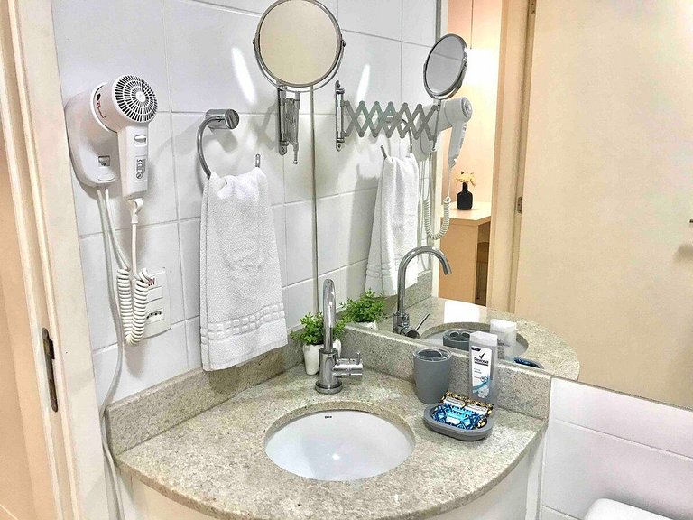 V1118 Maravilhoso flat em hotel de Brasília Central