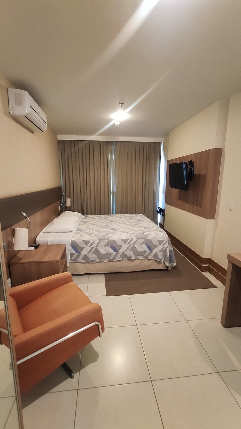 A813 Flat Particular Setor Hoteleiro Wi-Fi e Piscina
