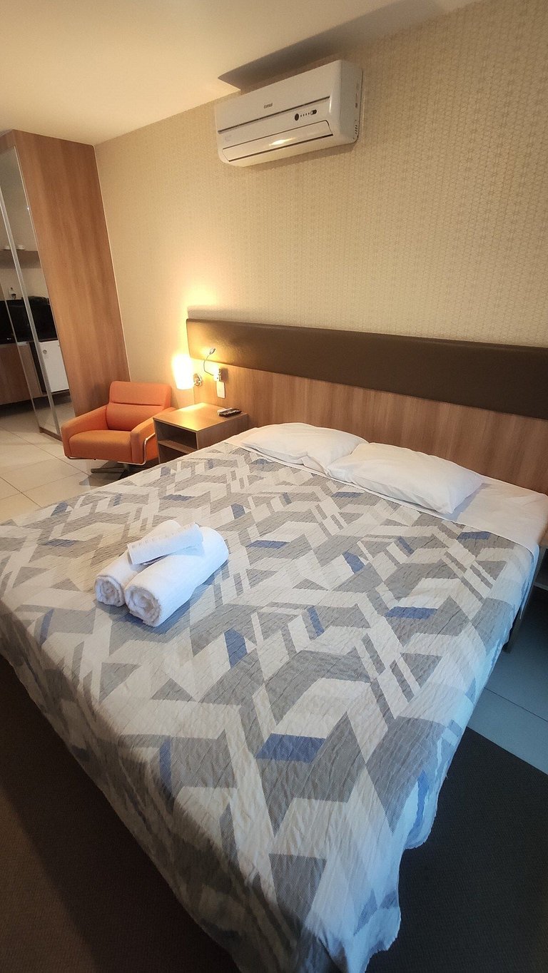 A813 Flat Particular Setor Hoteleiro Wi-Fi e Piscina