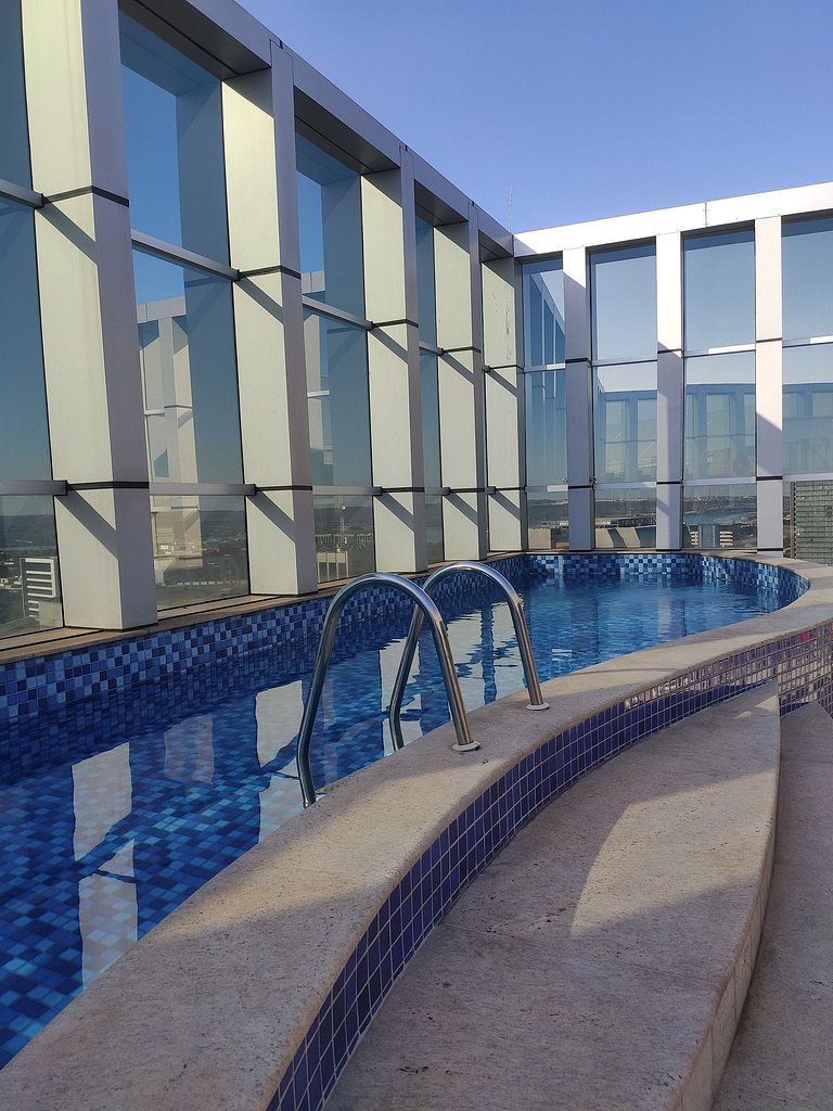 F218 CB Excelente Flat em Hotel Area Central