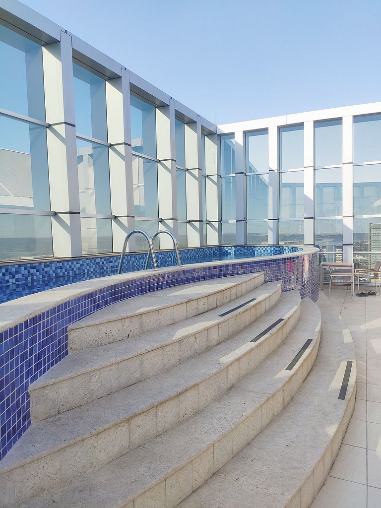 F218 CB Excelente Flat em Hotel Area Central