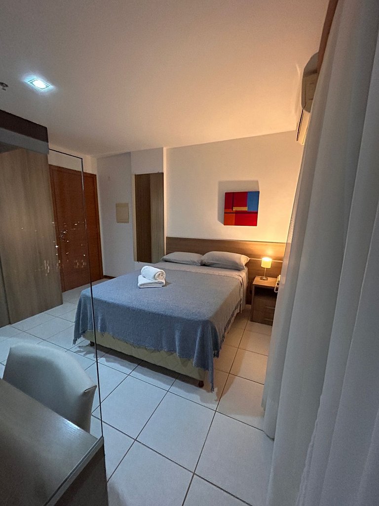 B2014 Flat área central em andar alto