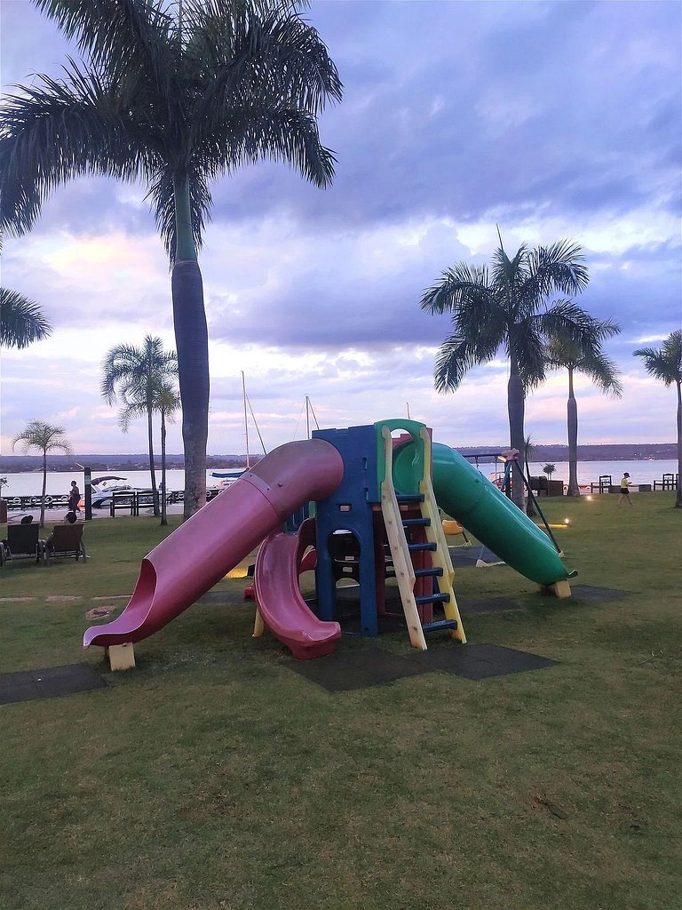 Life 336 Apto aconchegante resort à beira lago