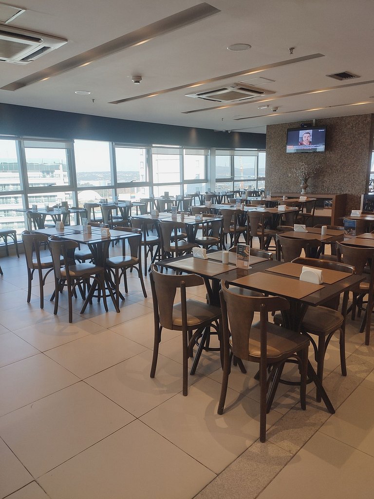 F410 FB Flat em hotel em Brasília Central