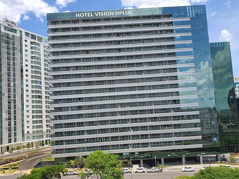 V615 Apart hotel com localização excelente