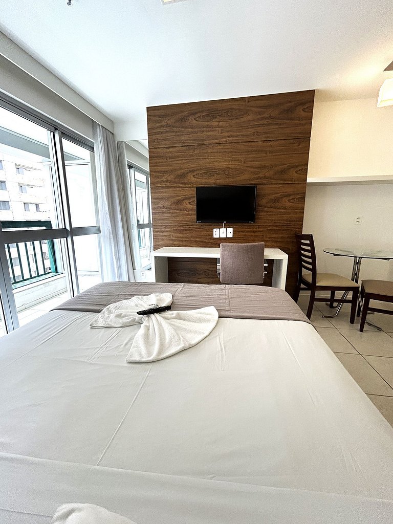 F1104 Flat de ótima localização e fácil acesso