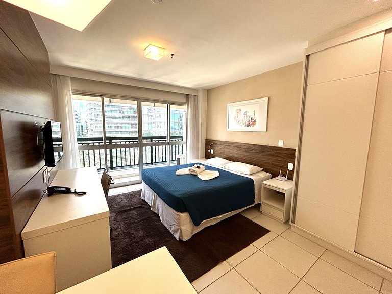 V820 Lindo flat em hotel BSB andar alto
