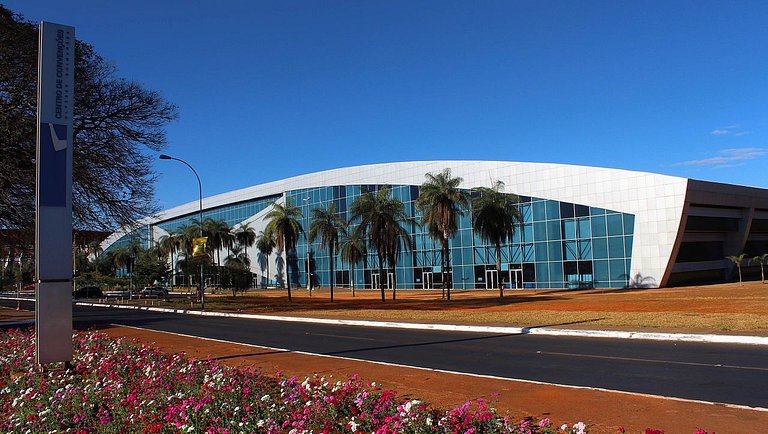 V822 Apart aconchegante em frente ao Shopping