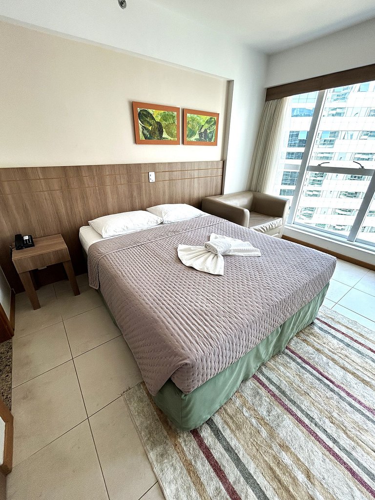 SM1116 Apart Hotel em andar alto região central