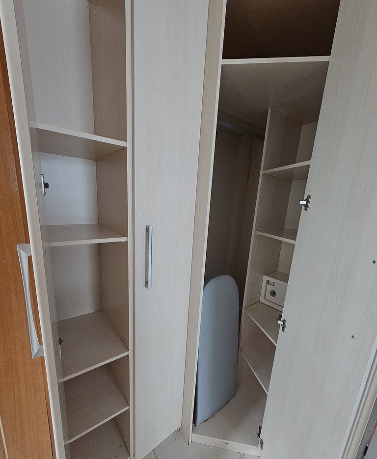 B1415 Apartamento em andar alto