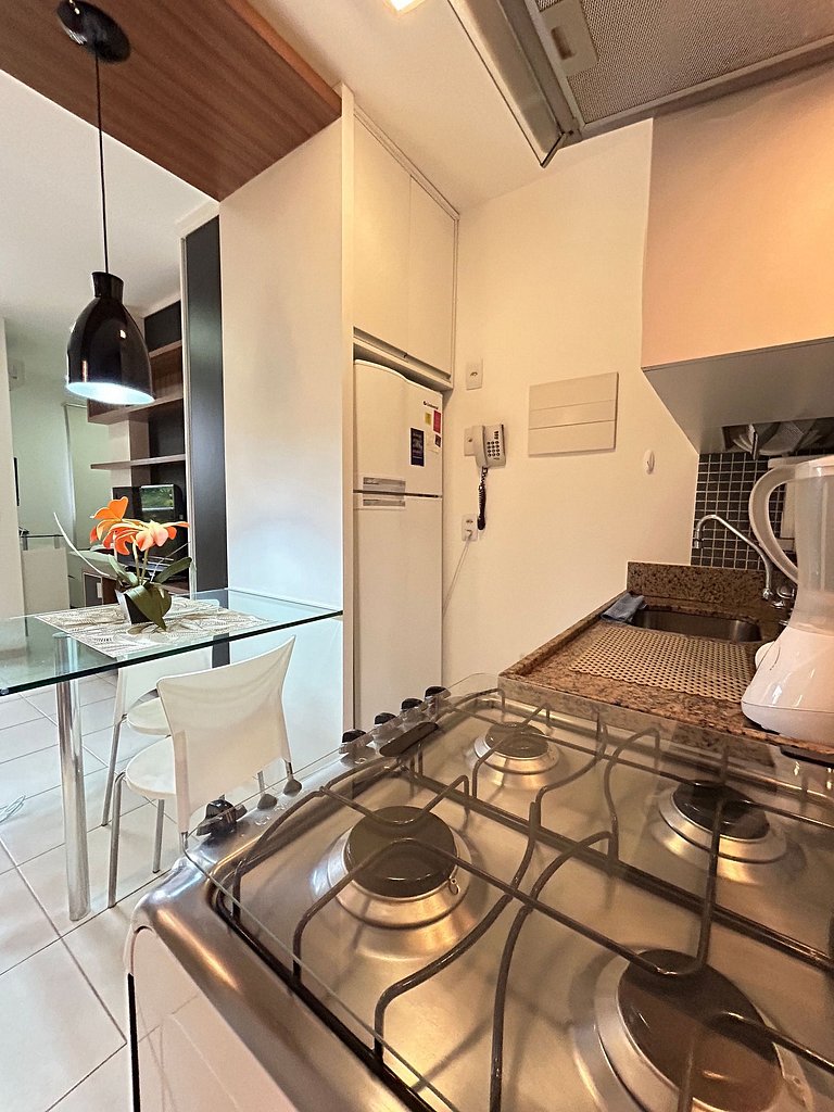 Life 209 Apto em resort beira lago com TV Smart