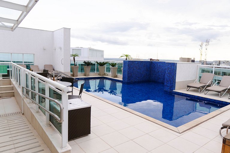 B2014 Flat área central em andar alto