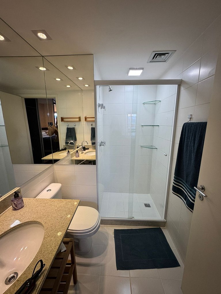 V503 Flat de alto padrão em frente ao shopping