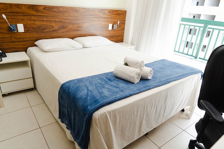 F1104 Flat de ótima localização e fácil acesso