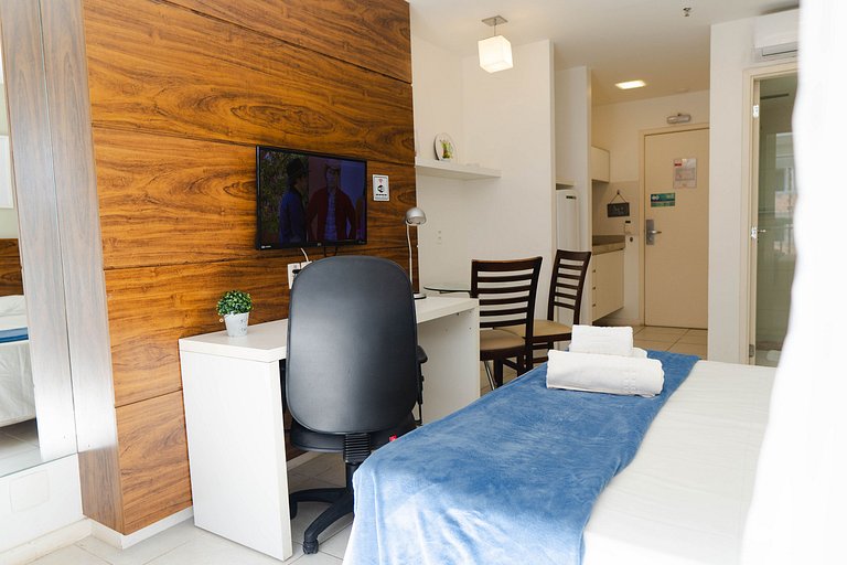 F1104 Flat de ótima localização e fácil acesso