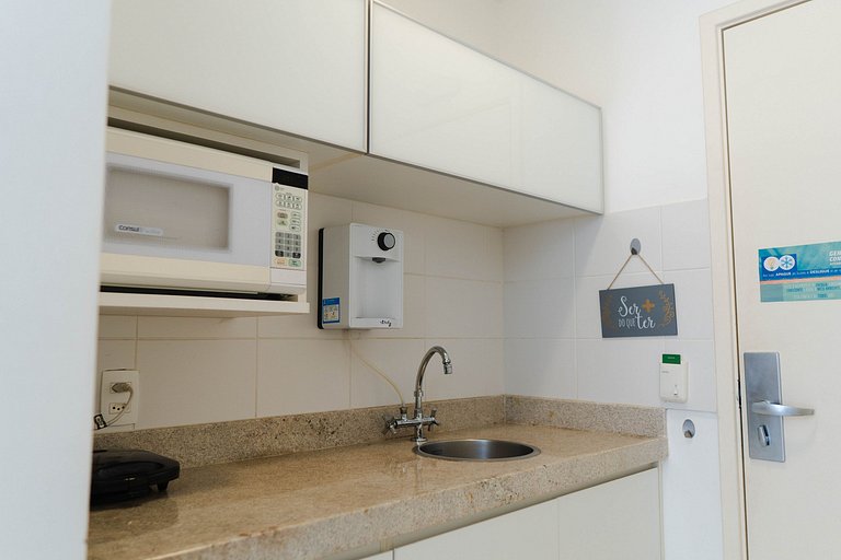 F1104 Flat de ótima localização e fácil acesso